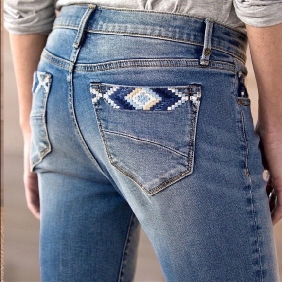 Driftwood Colette Embroidered Released Hem Jeans 28 - Picture 3 of 11